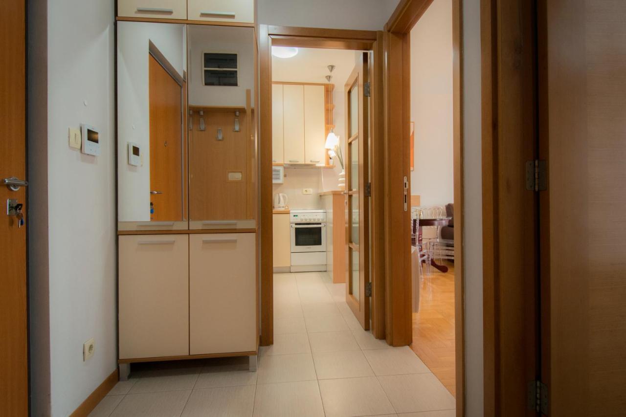 City Nest Apartment Подгорица Екстериор снимка