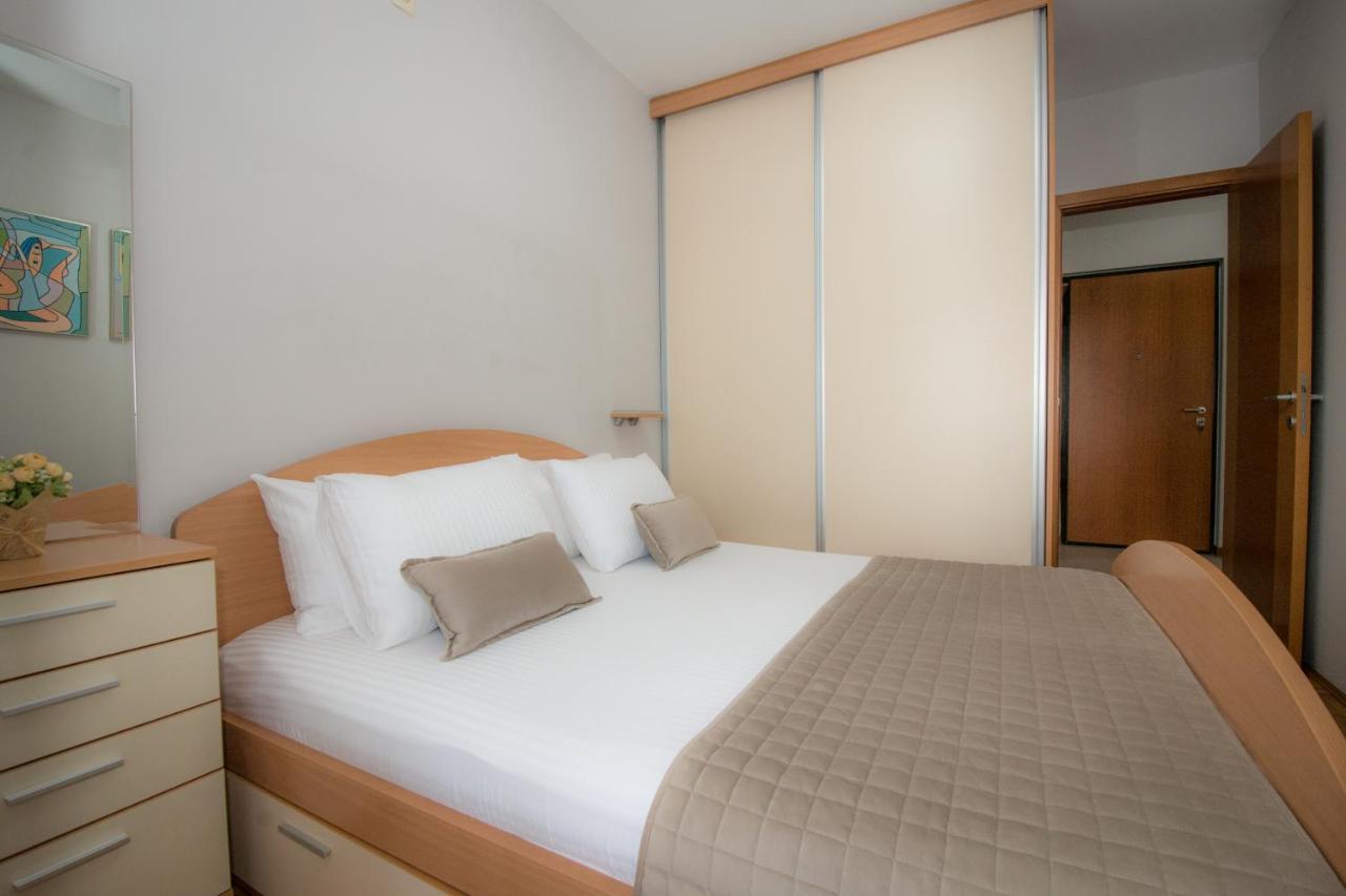 City Nest Apartment Подгорица Екстериор снимка